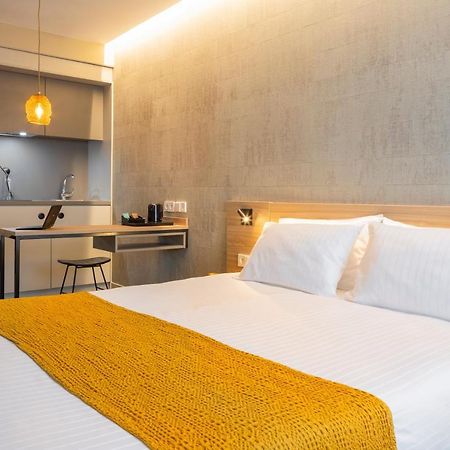 Aparthotel 37 Lodge Courbevoie Paris La Defense Exterior photo