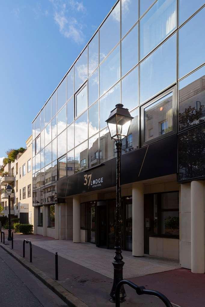 Aparthotel 37 Lodge Courbevoie Paris La Defense Exterior photo